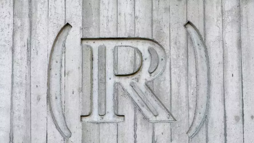 Letter R
