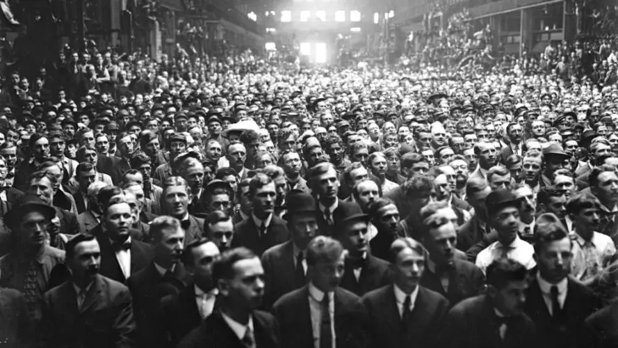 A crowd of Allis Chalmers workers waiting to hear a campaign speech by William Howard Taft (1857-1930) during his successful campaign for the US Presidency in 1908.